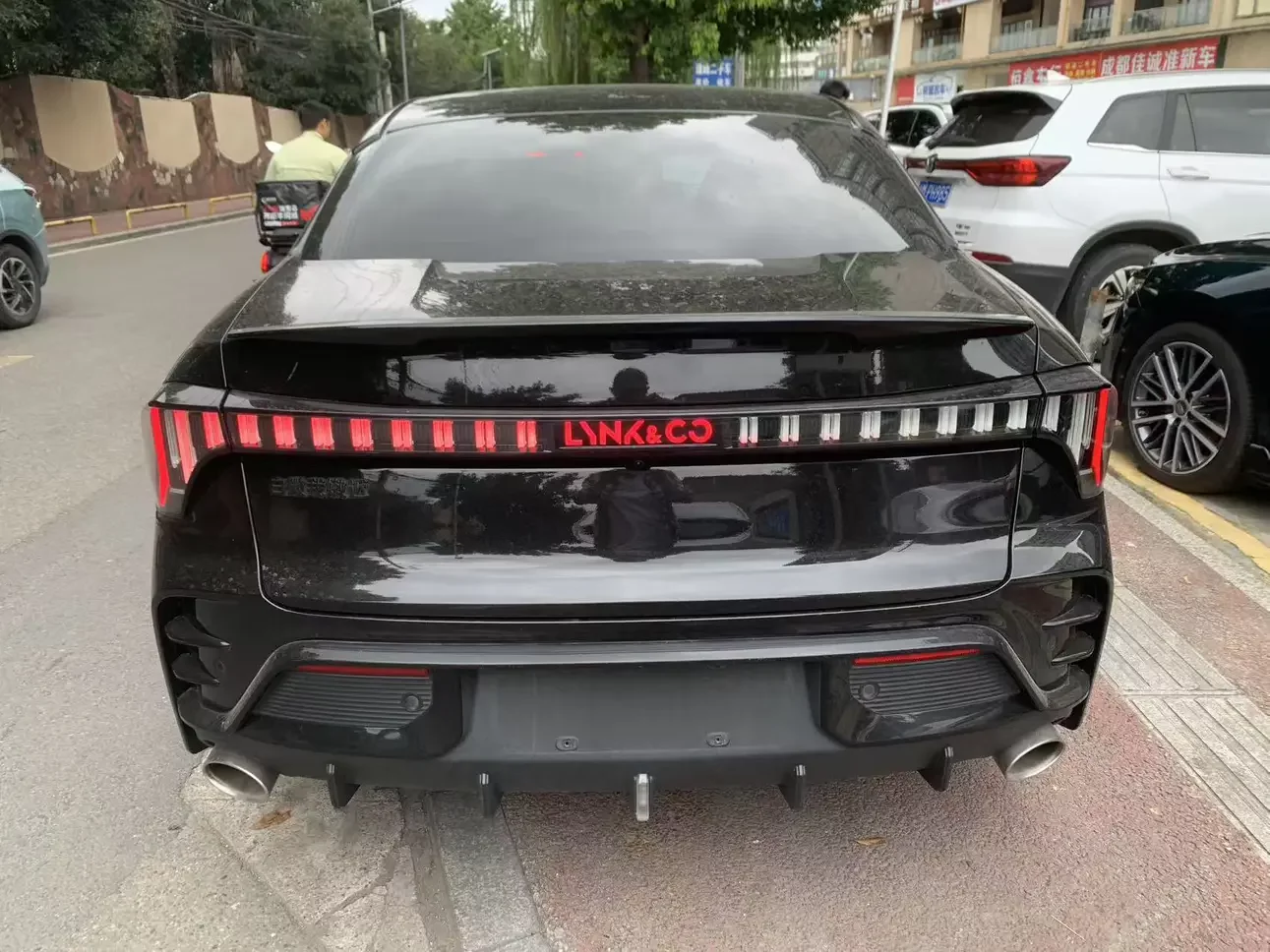 Lynk & Co 03
