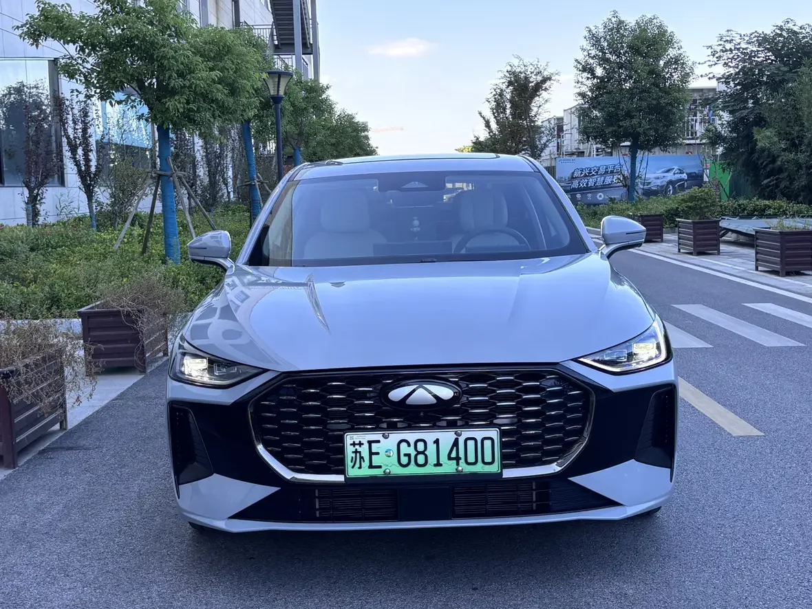 Chery Fengyun A8L