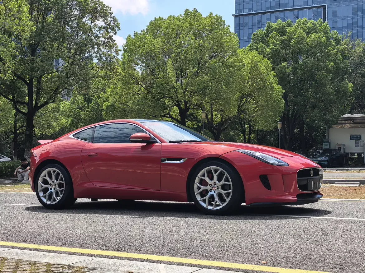 Jaguar F-TYPE