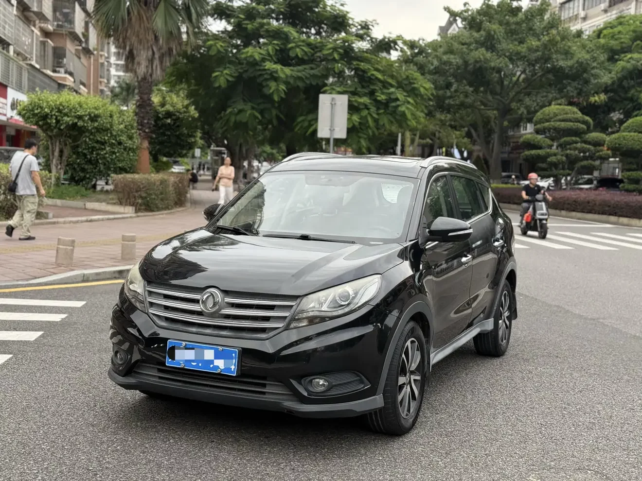 Dongfeng Fengon 580