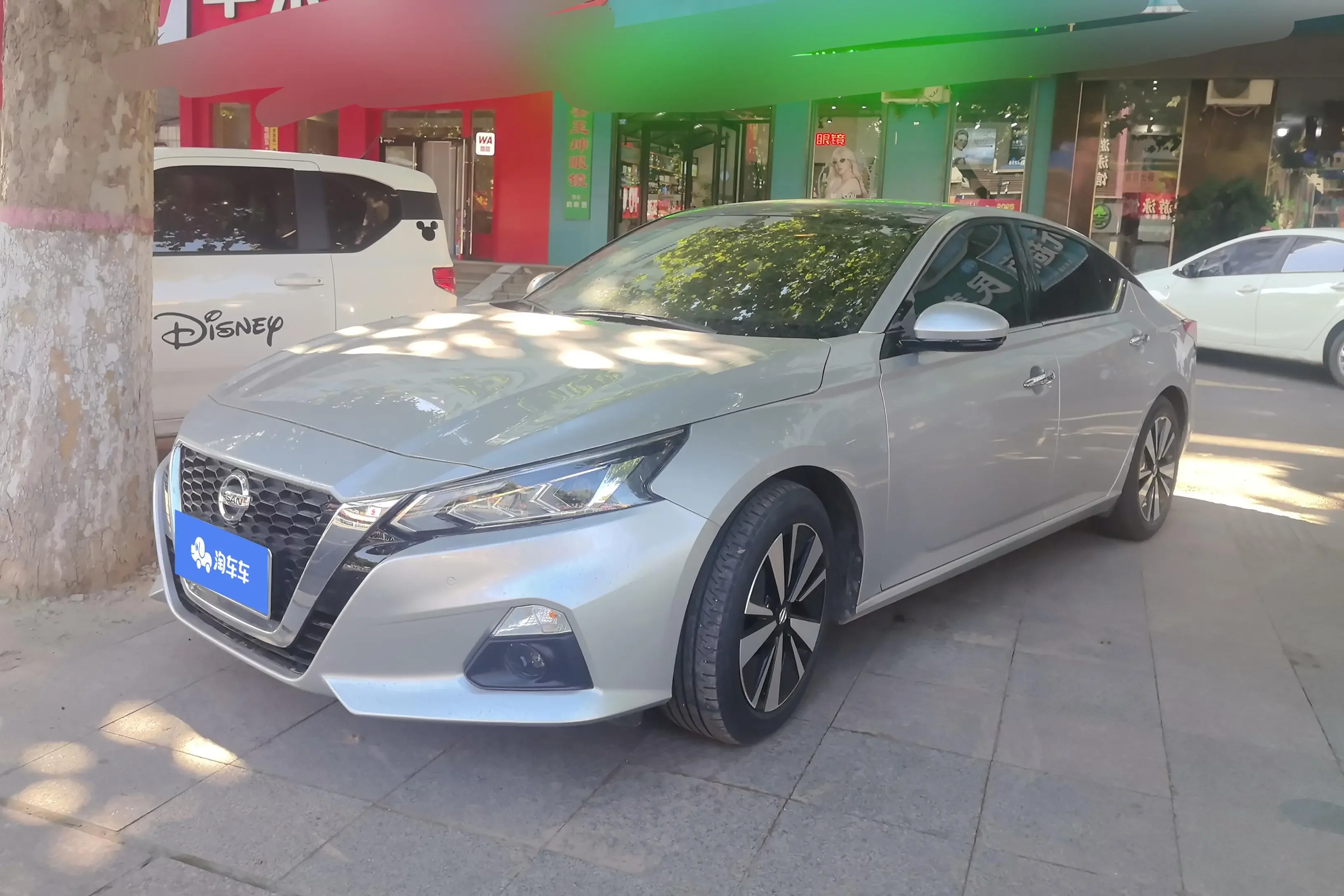 NISSAN TEANA