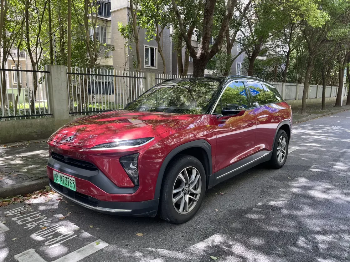 NIO ES6