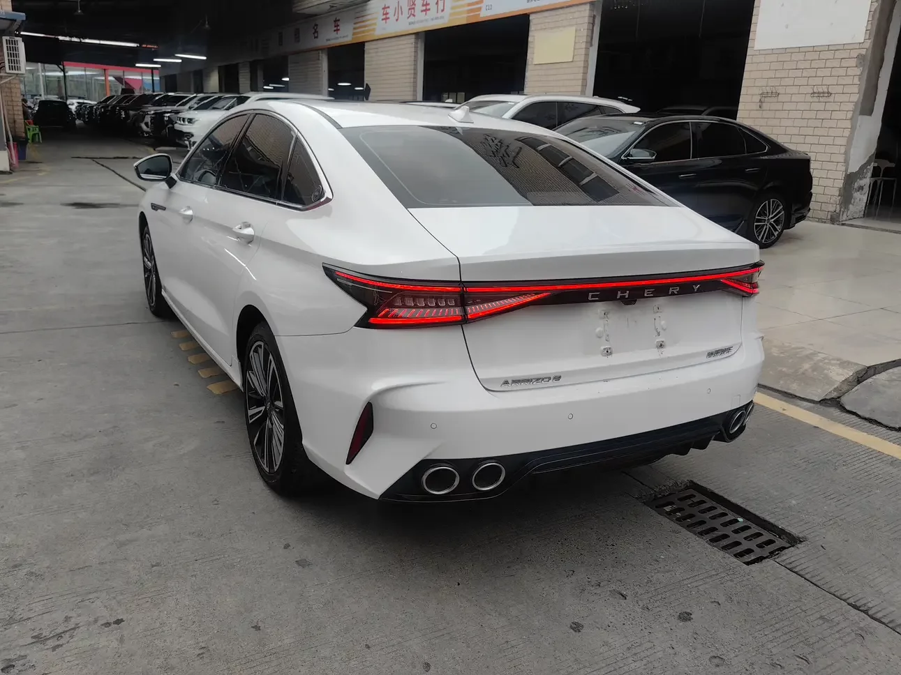 Chery Arrizo 8