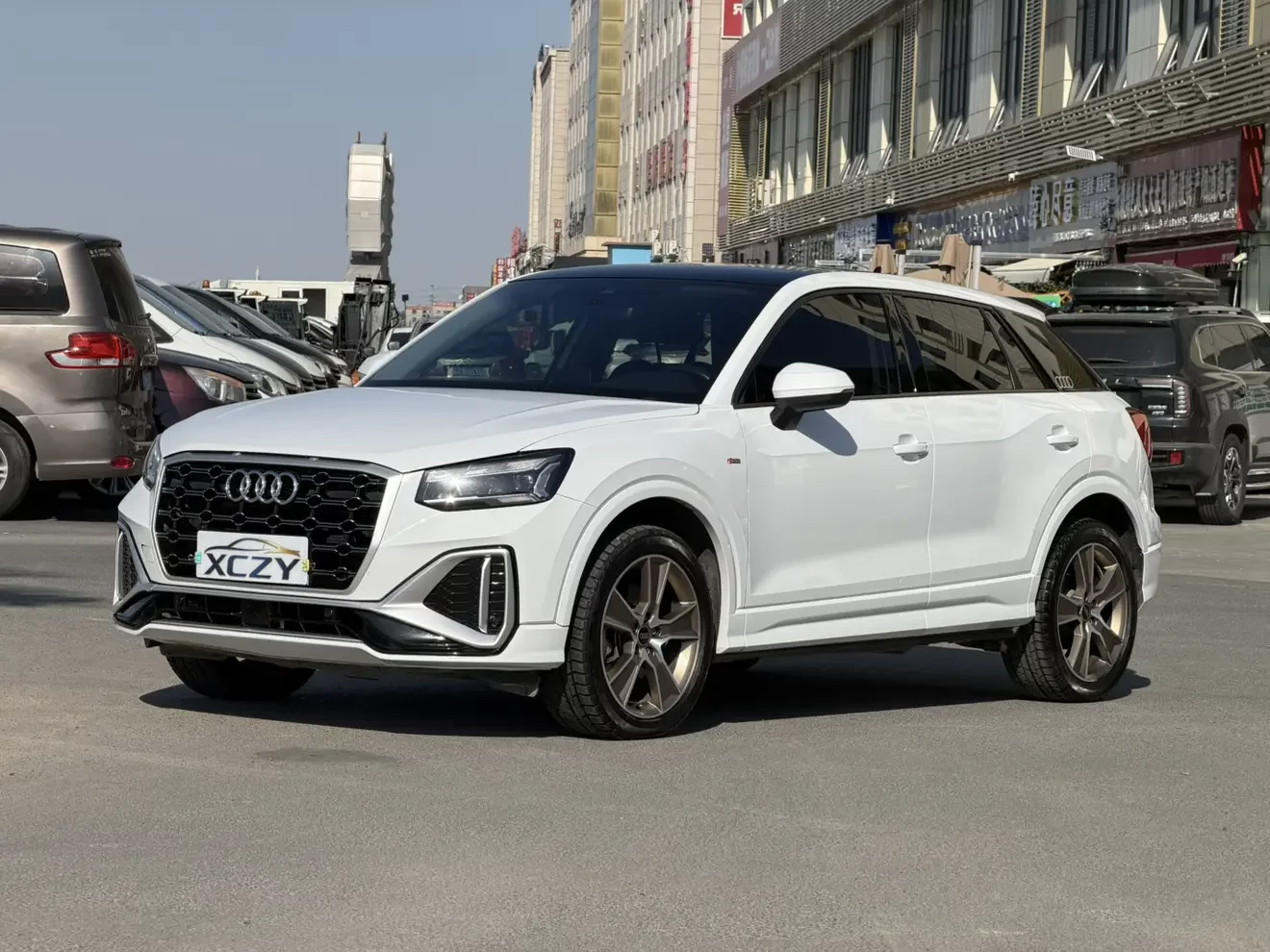 Audi Q2L