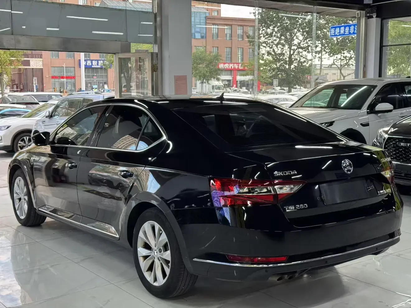 Skoda SuperB