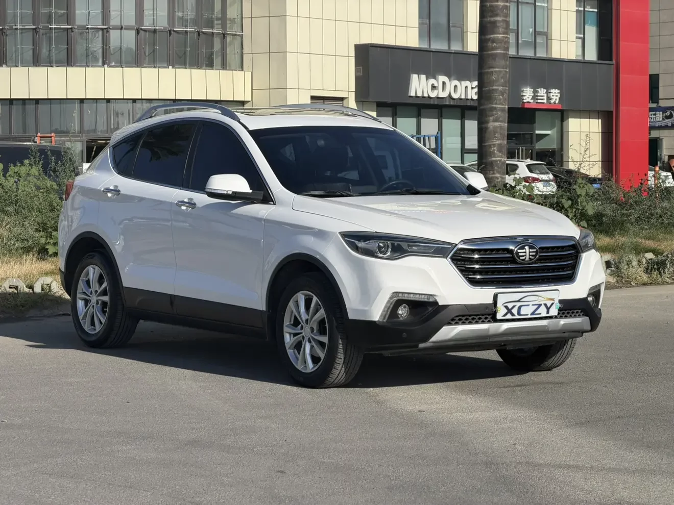 FAW Bestune X80