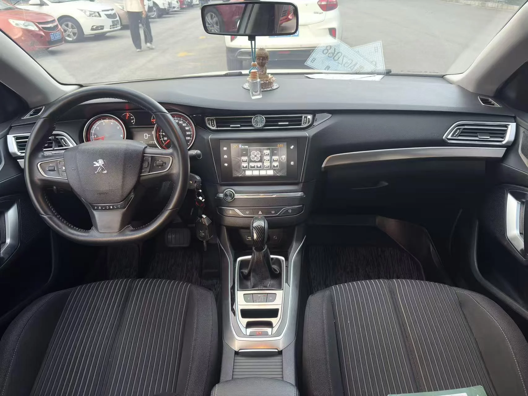 Peugeot 408