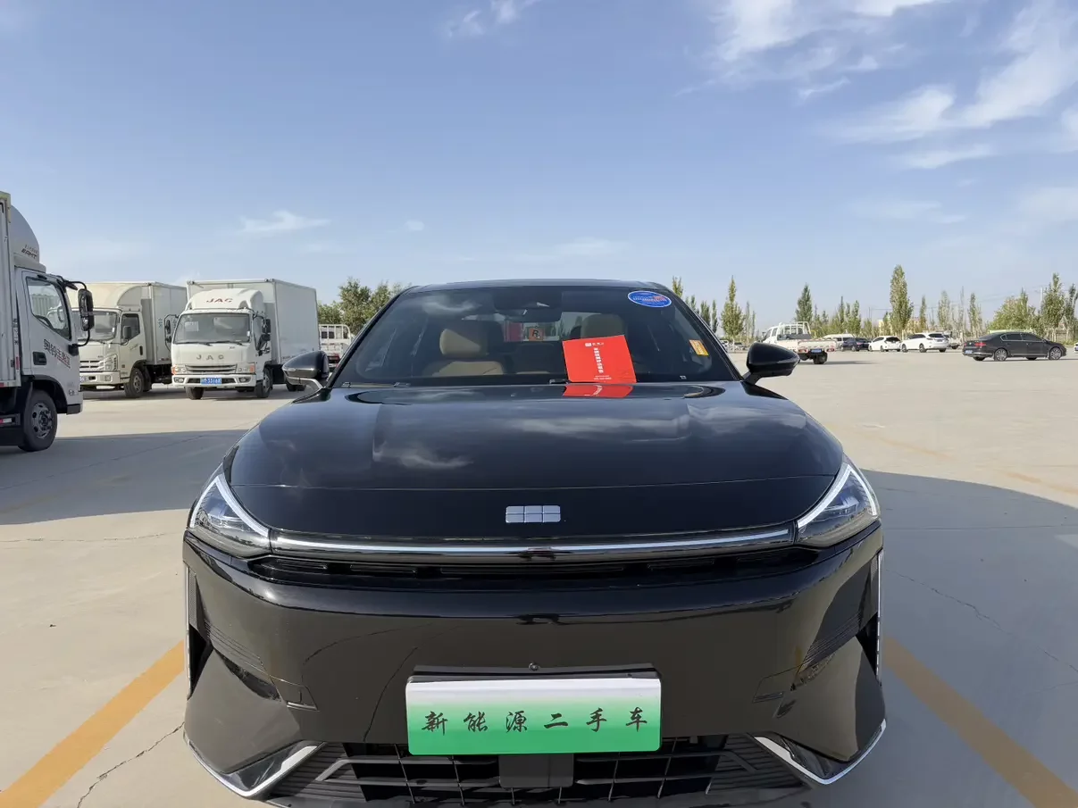 Geely Galaxy L6