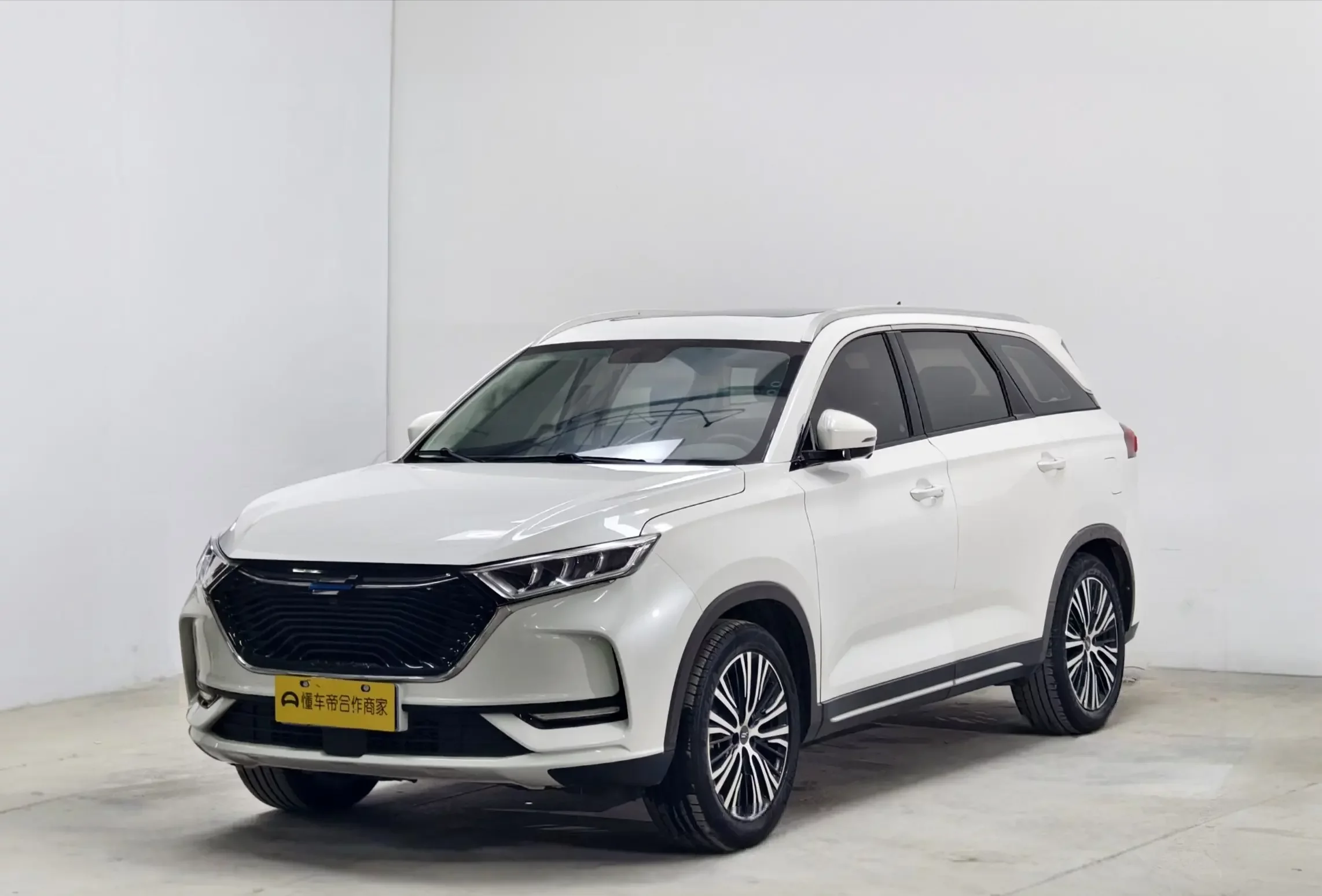 Oshan Changan Auchan X7