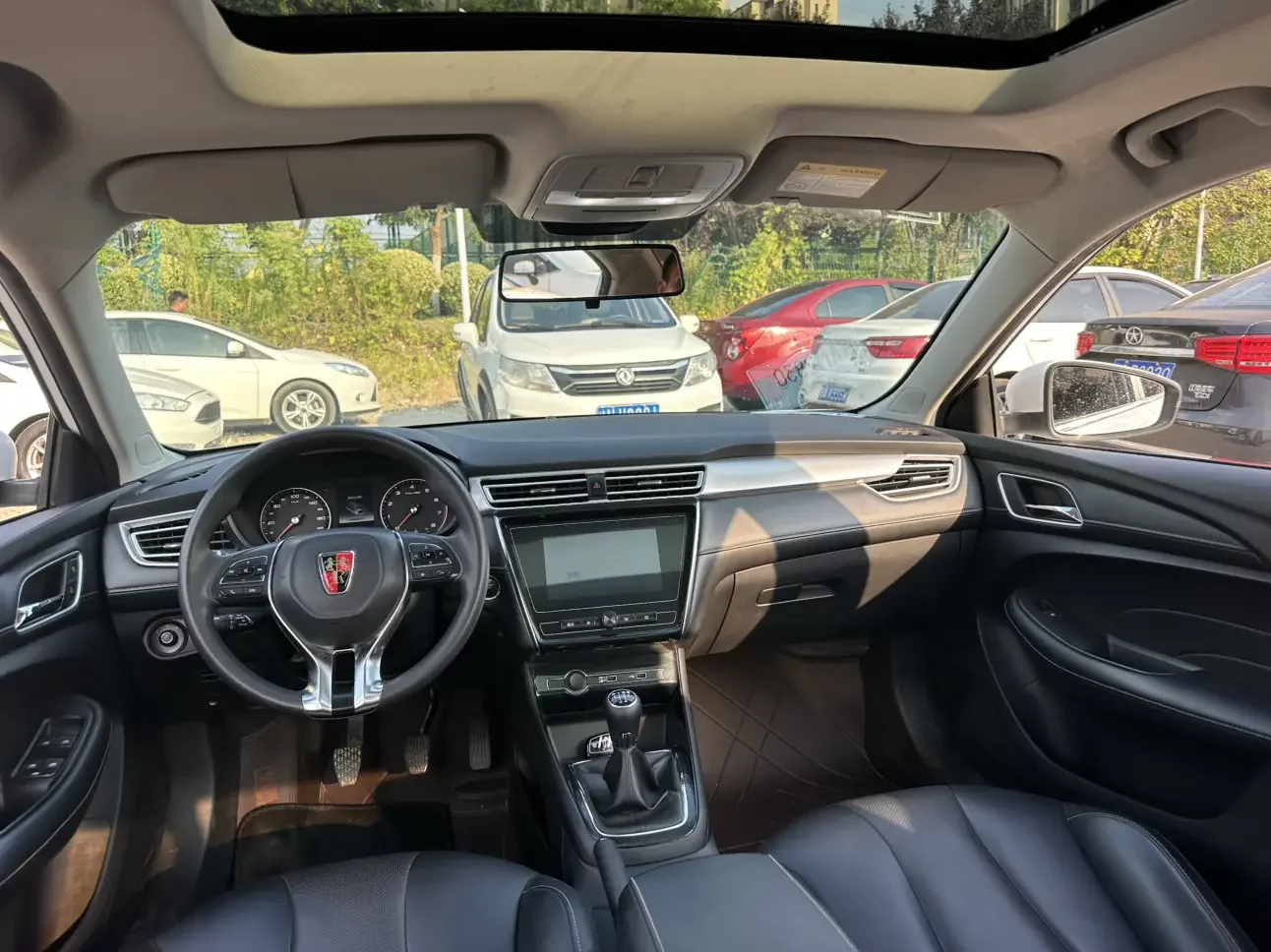 Roewe i5