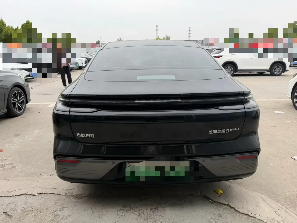 Geely Galaxy Star 8 PHEV