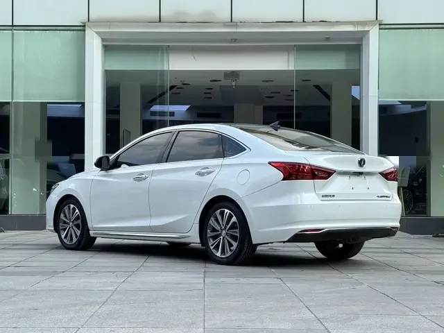 Changan Raeton CC