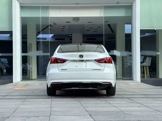 Changan Raeton CC