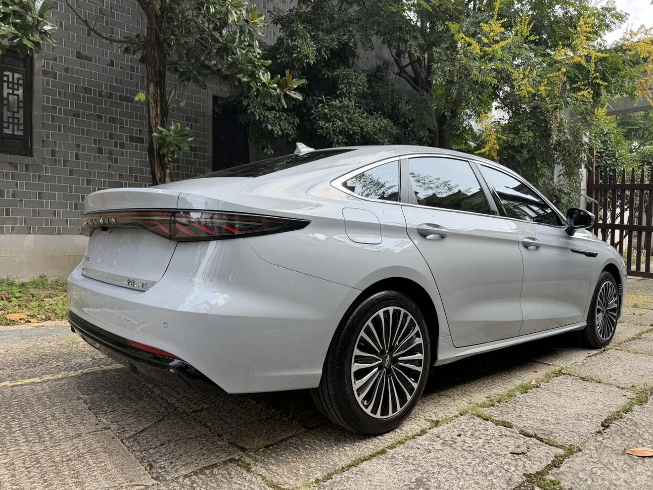 Chery Fengyun A8L