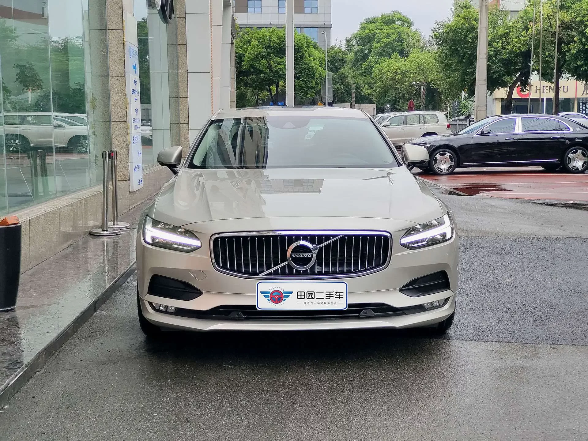 Volvo S90