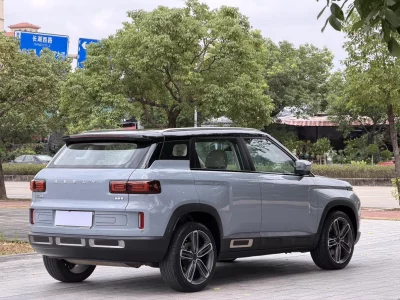 Geely ICON