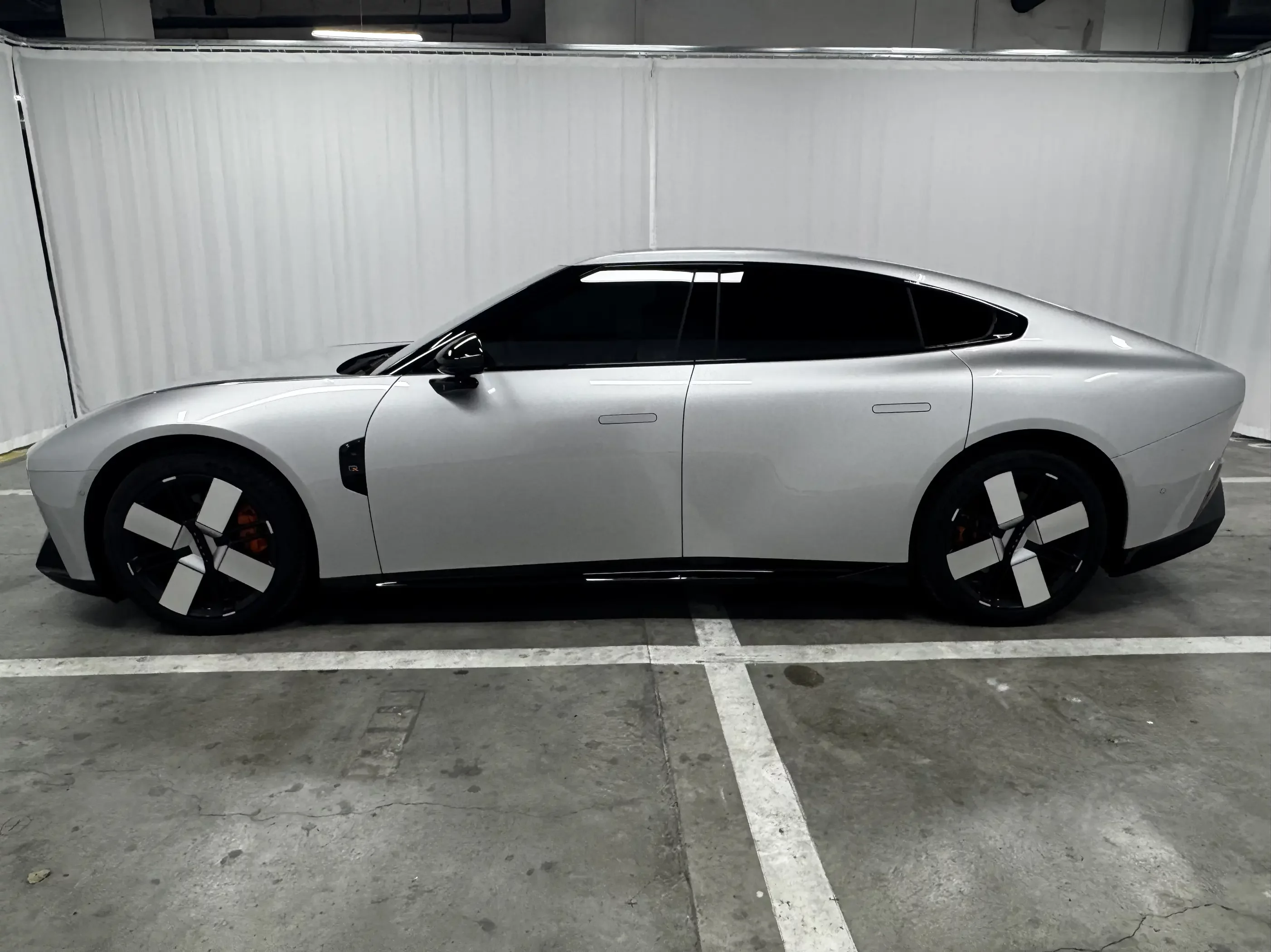 XPeng P7