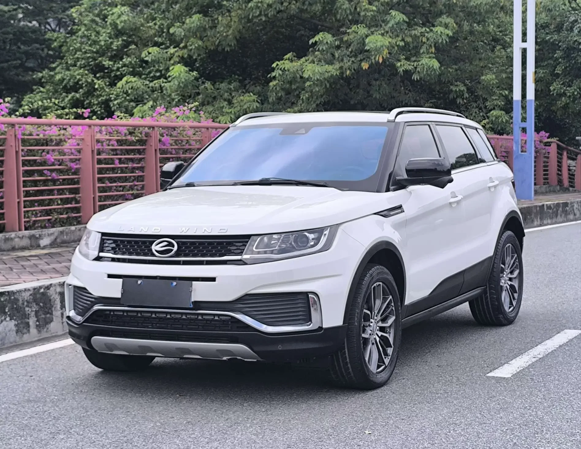 Landwind X7