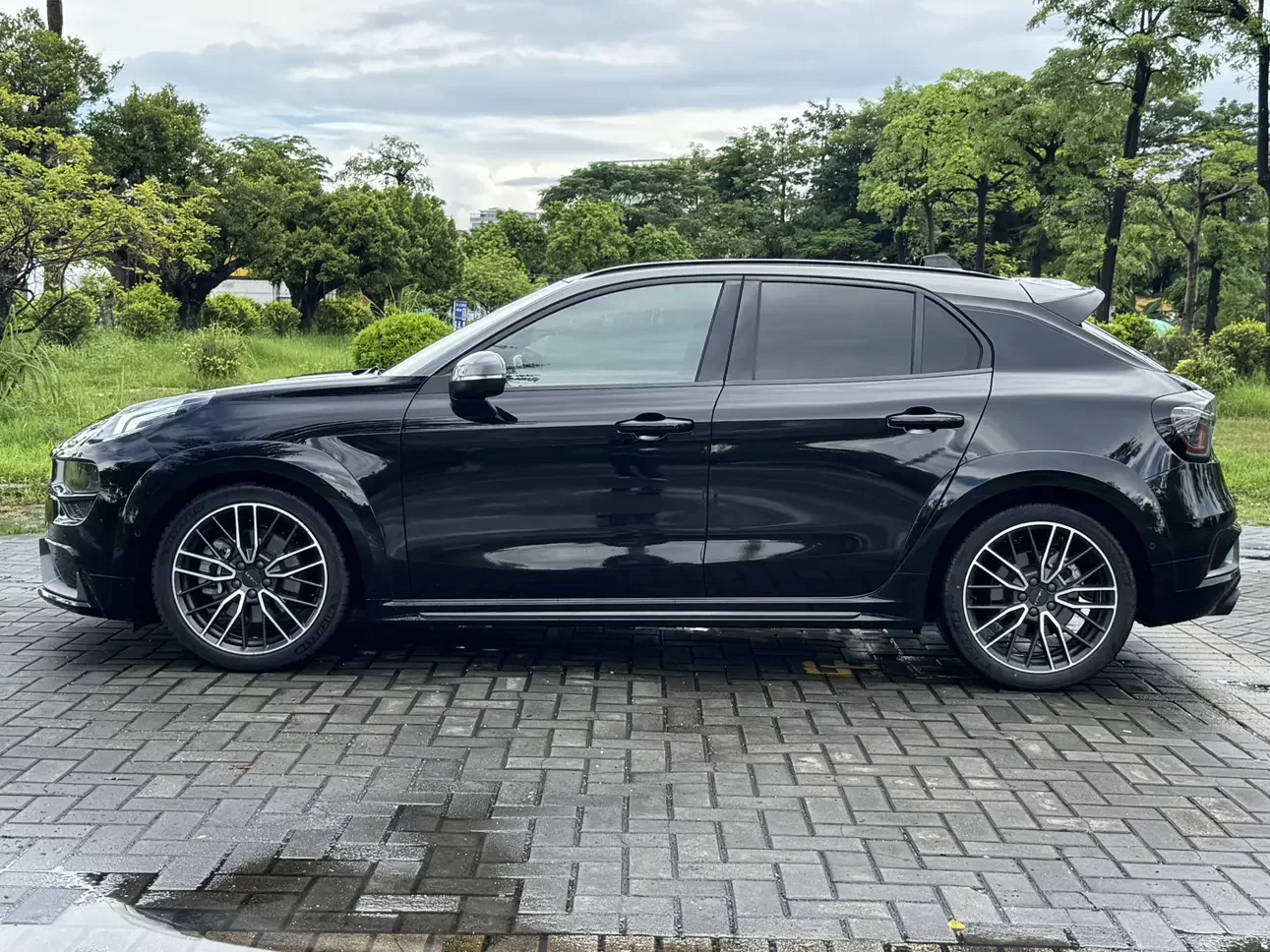 Lynk & Co 02 Hatchback