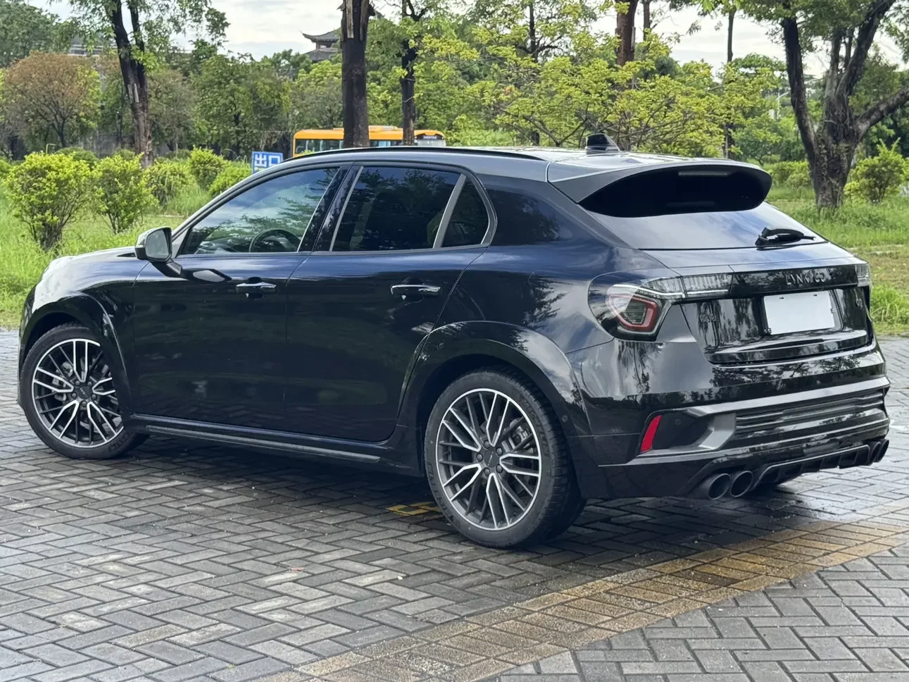 Lynk & Co 02 Hatchback