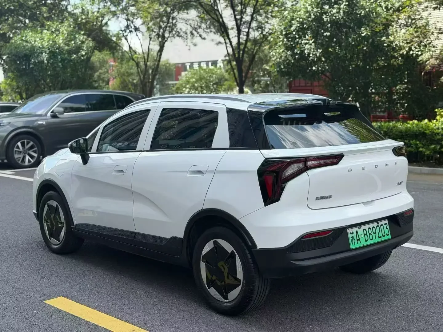 Geely Geometry E Firefly