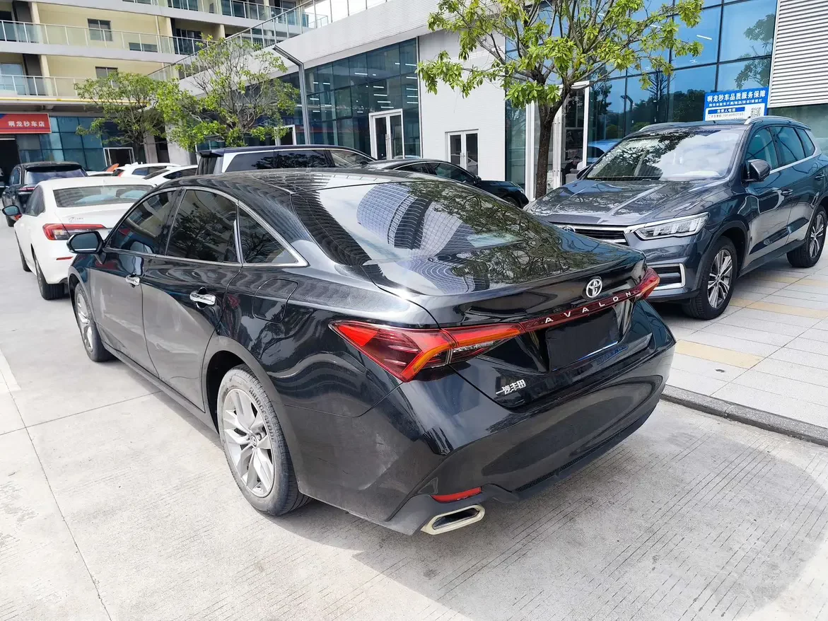 Toyota Avalon