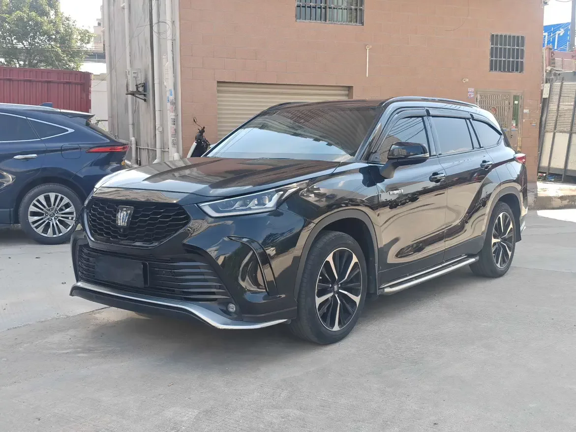 TOYOTA CROWN KLUGER