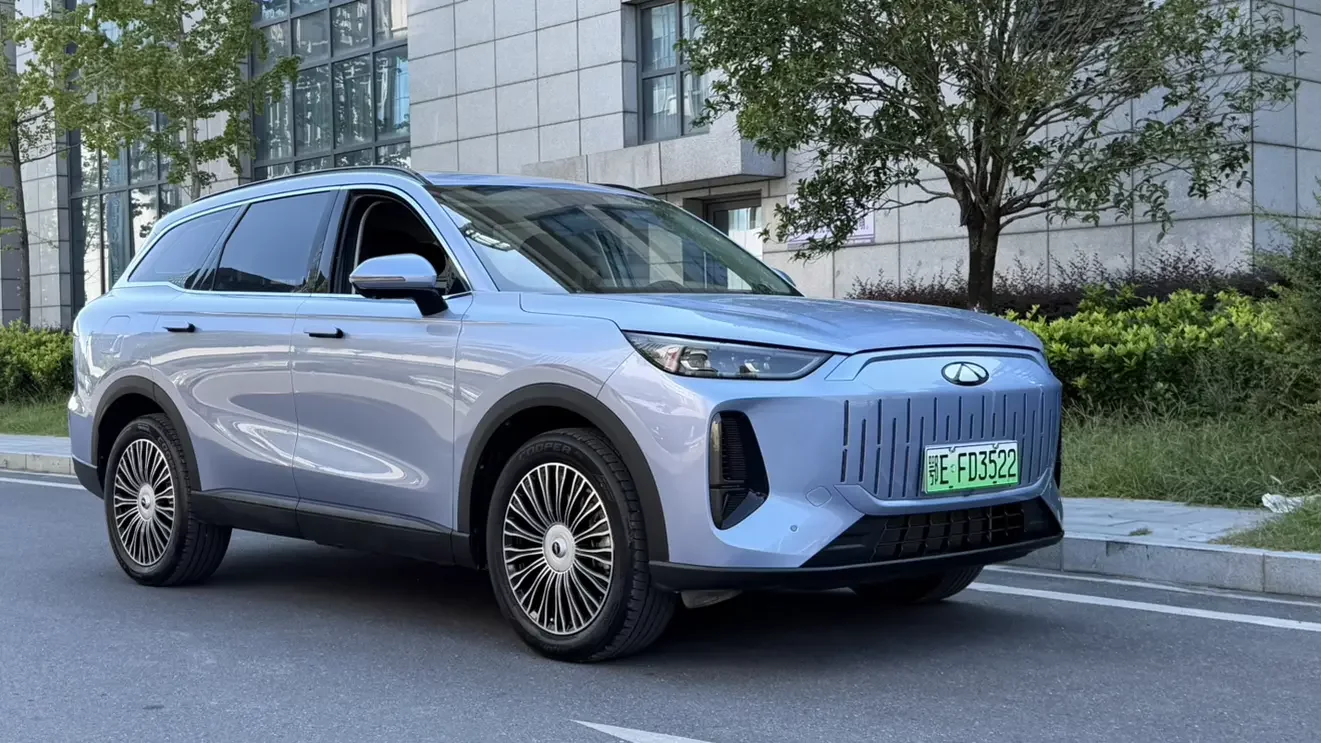 Chery Fengyun T9