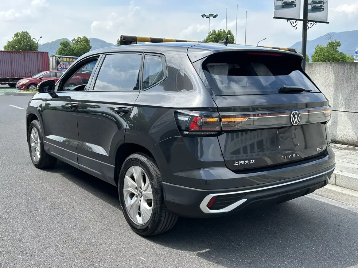 Volkswagen Tharu