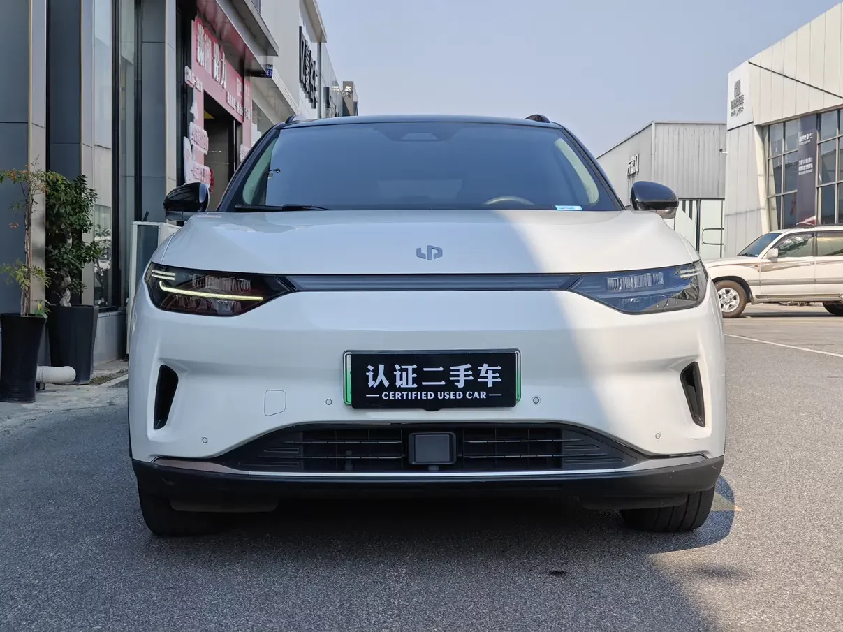 Leapmotor C11