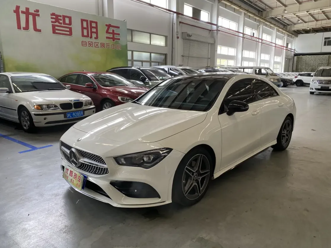 Mercedes-Benz CLA