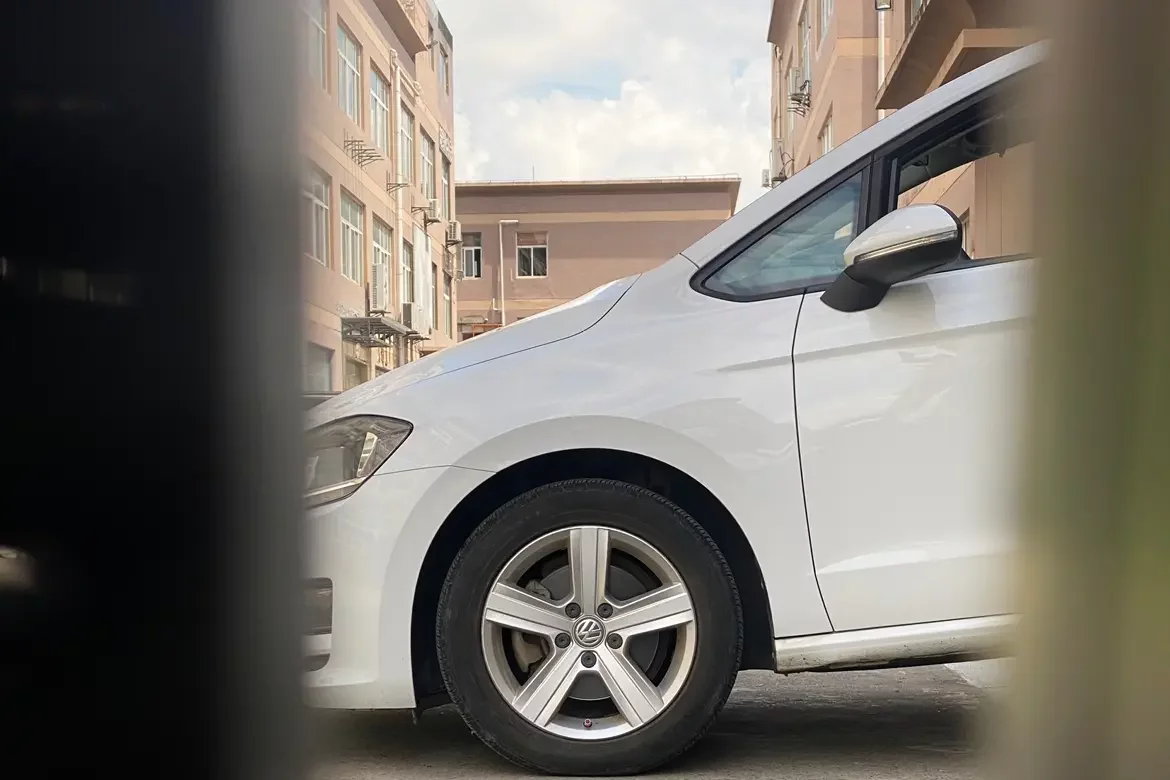 Volkswagen Golf·Jialu