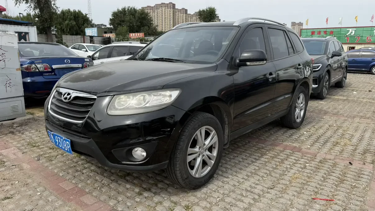 Hyundai Santa Claus Classic