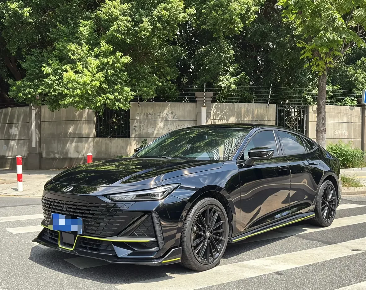Changan UNI-V