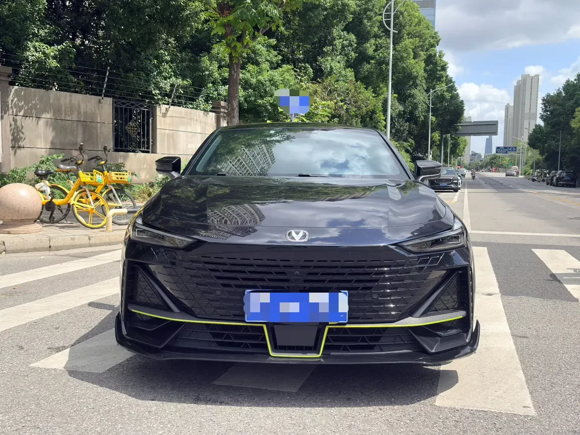 Changan UNI-V