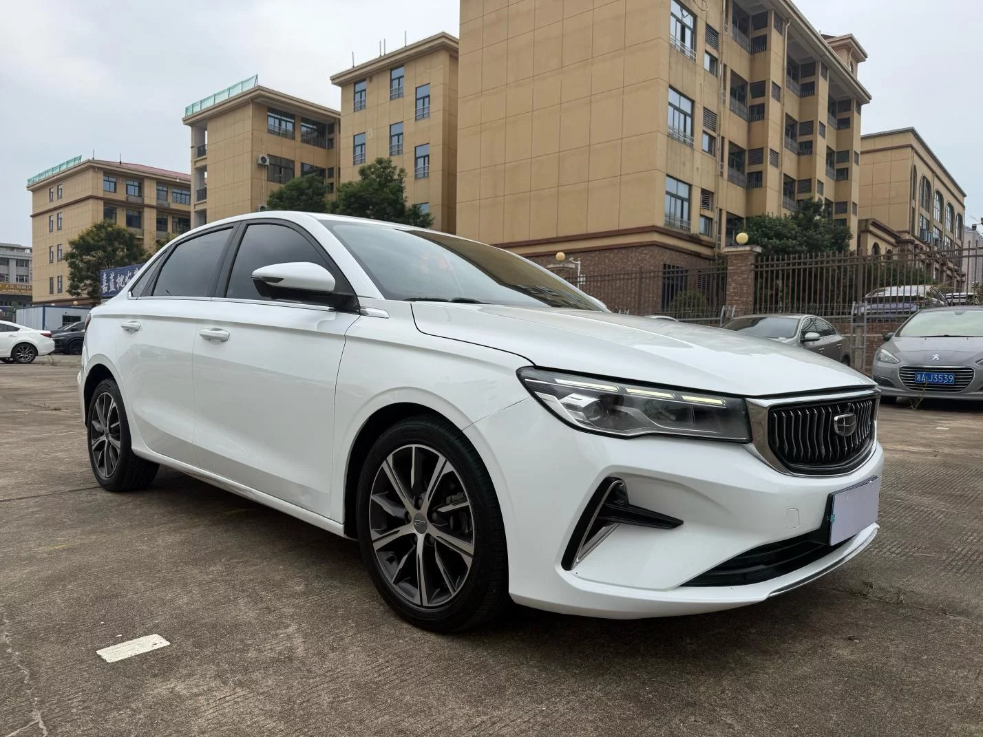 Geely Emgrand