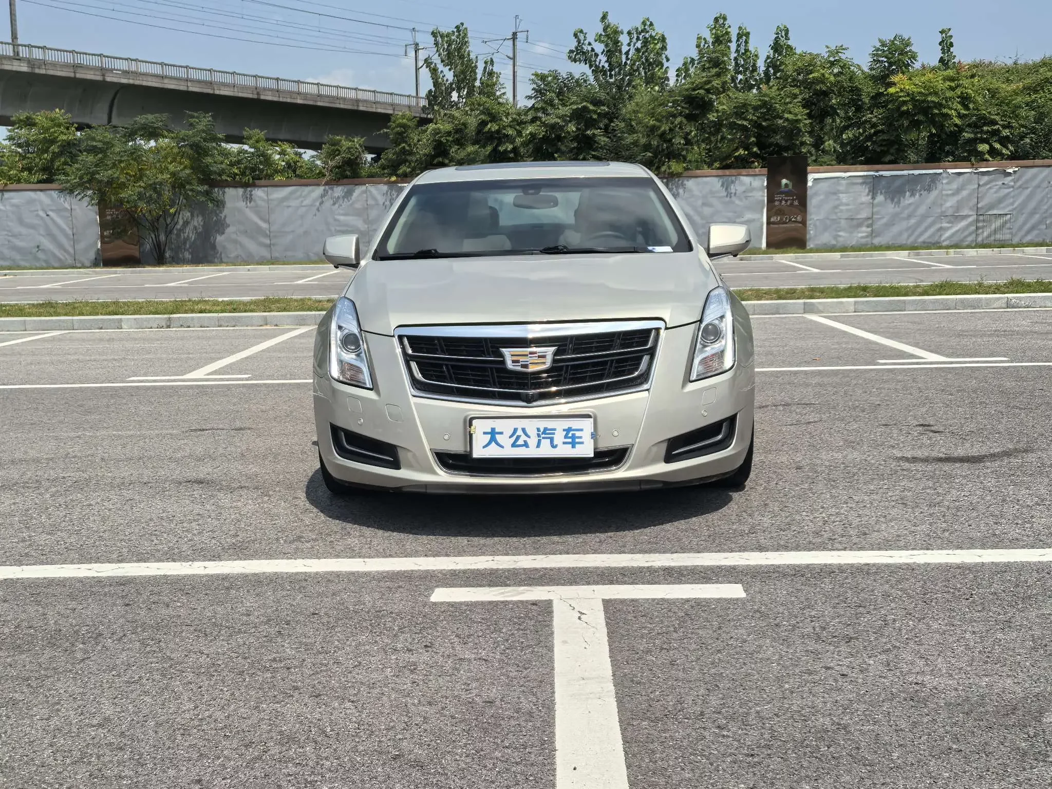 Cadillac XTS