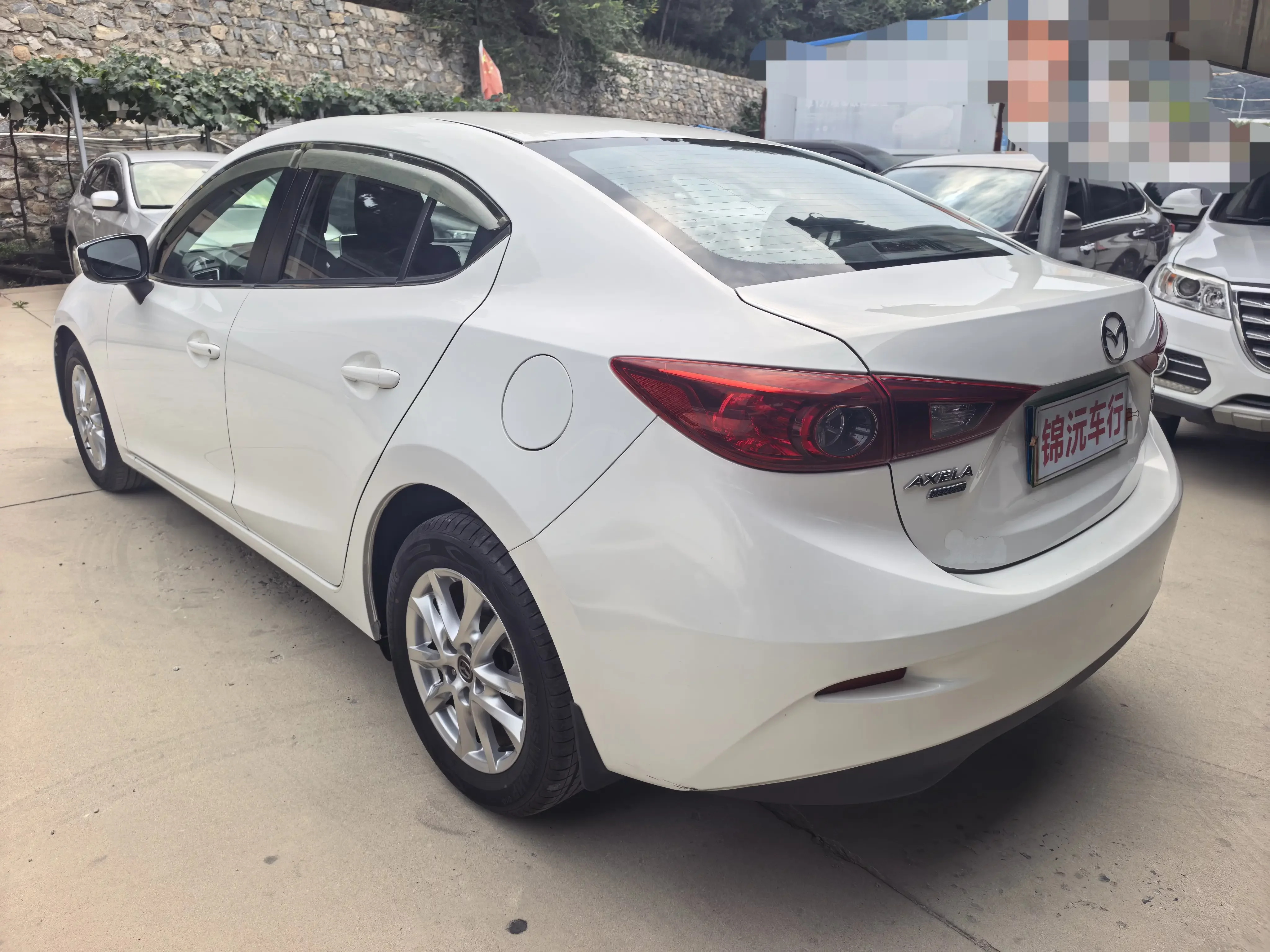 Mazda Axela