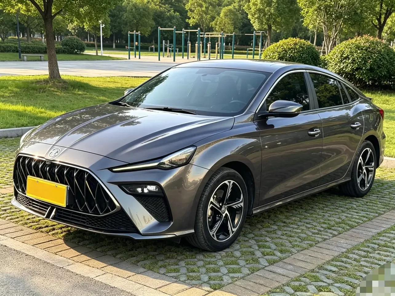 MG 5 Scorpio