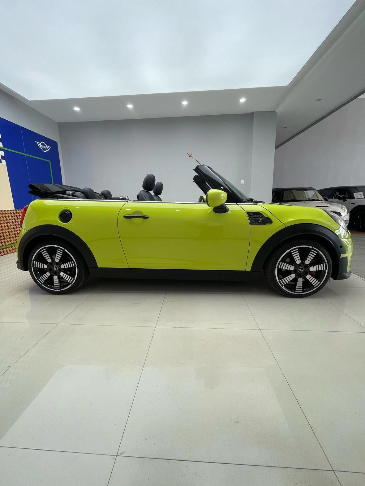 MINI MINI