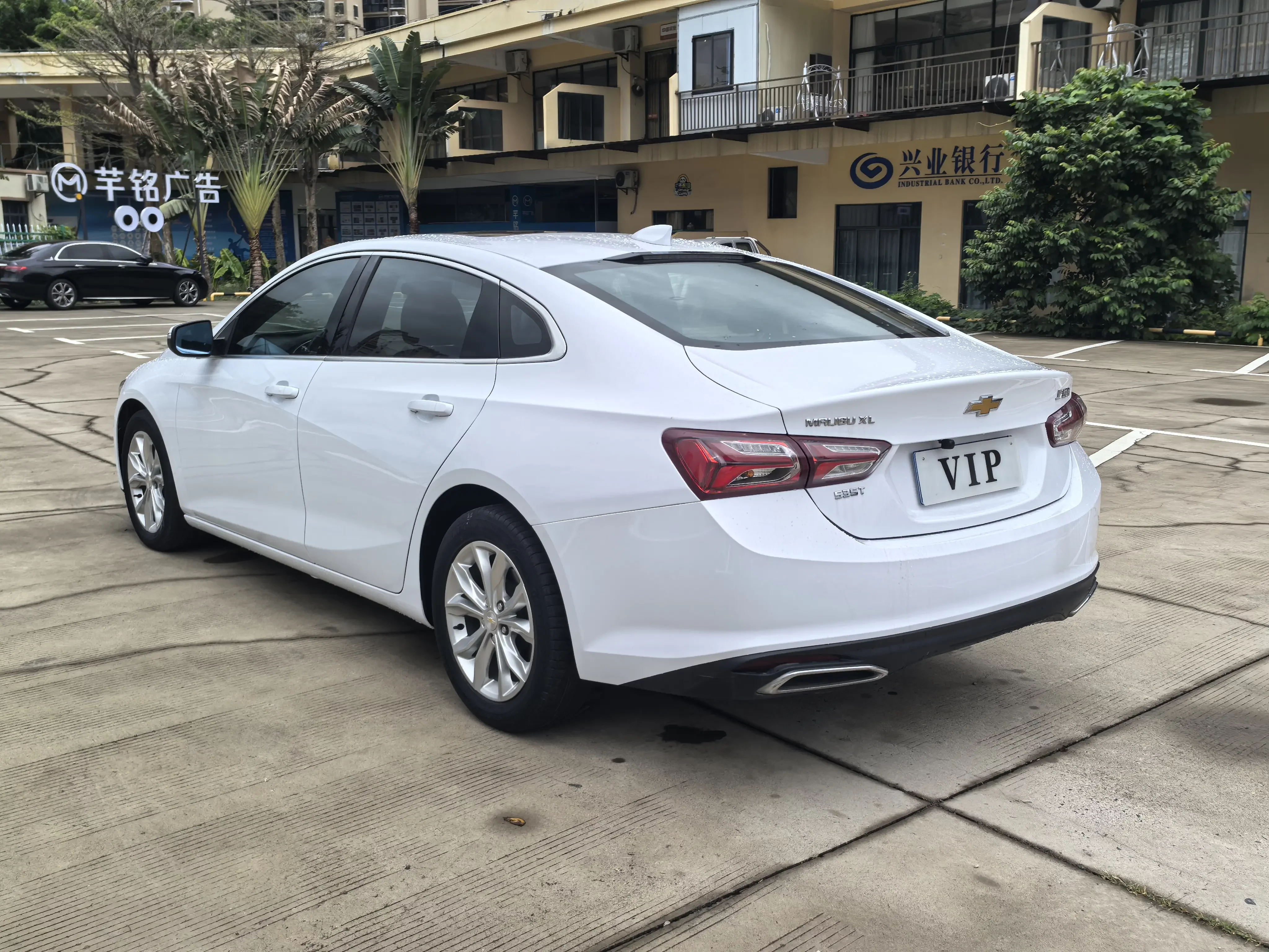 Chevrolet Malibu XL