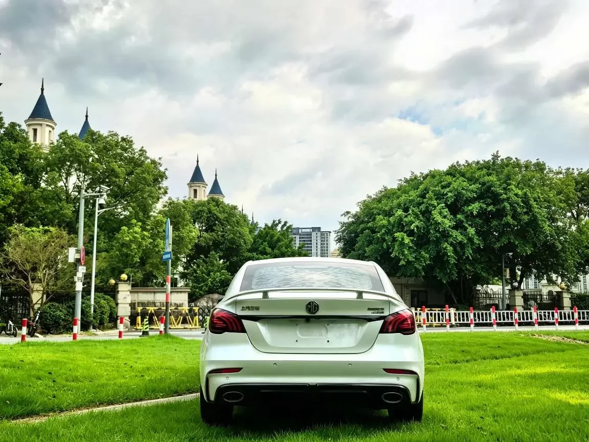 MG 6