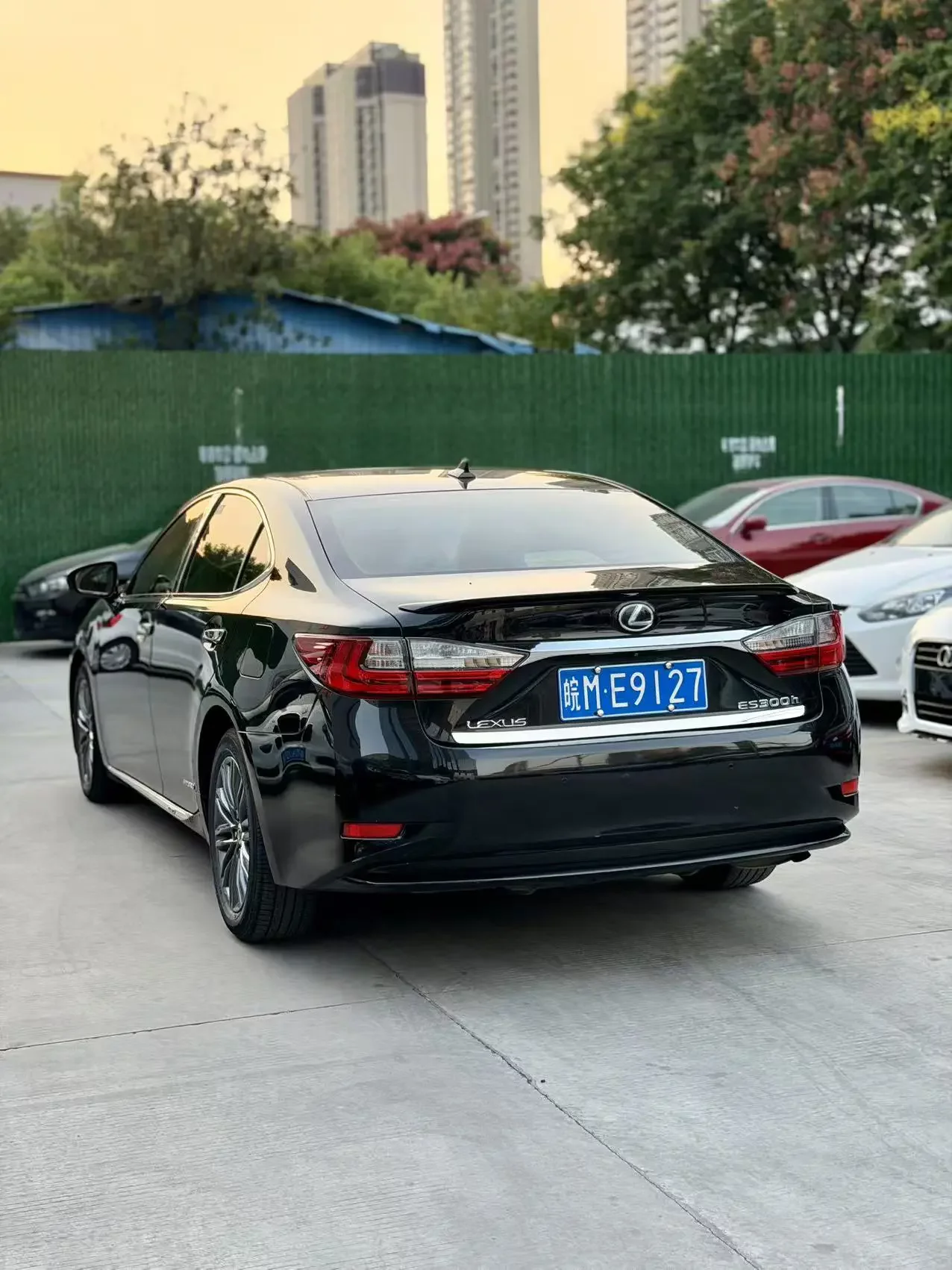 Lexus ES