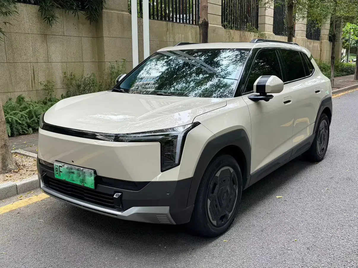 Dongfeng Nano 06