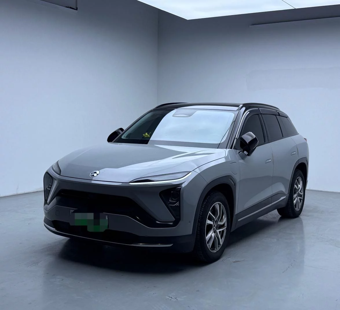 NIO ES6