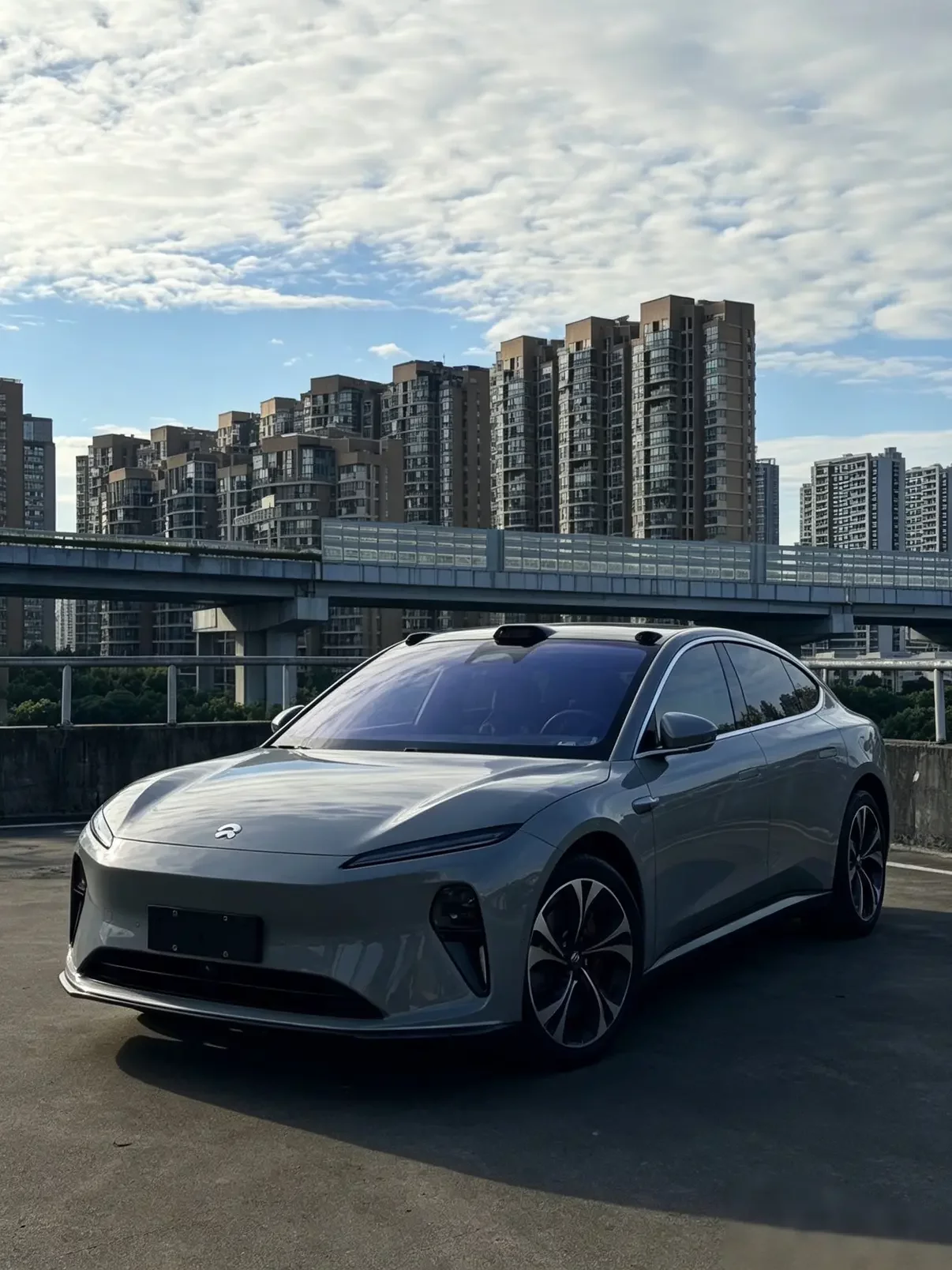 NIO ET5T