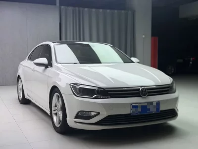Volkswagen Lamando