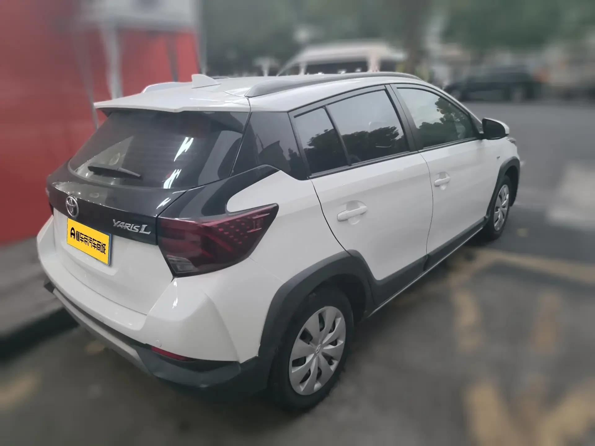 Toyota Yaris L