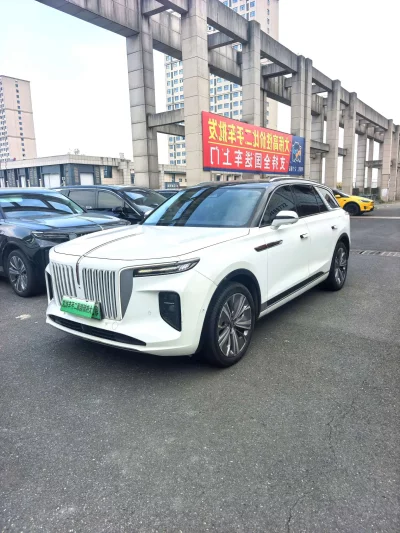 Hongqi E-HS9