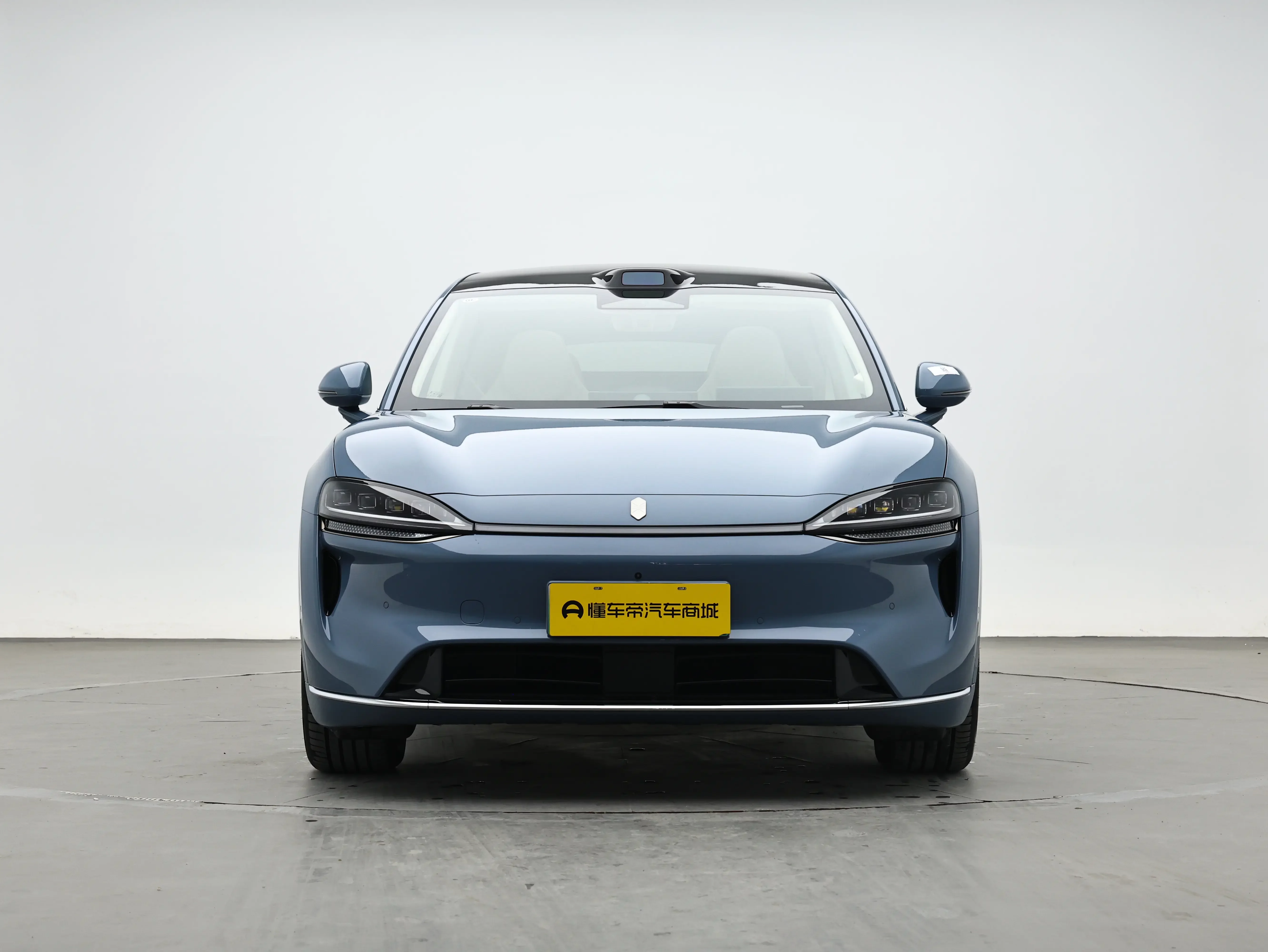 Luxeed Zhijie R7